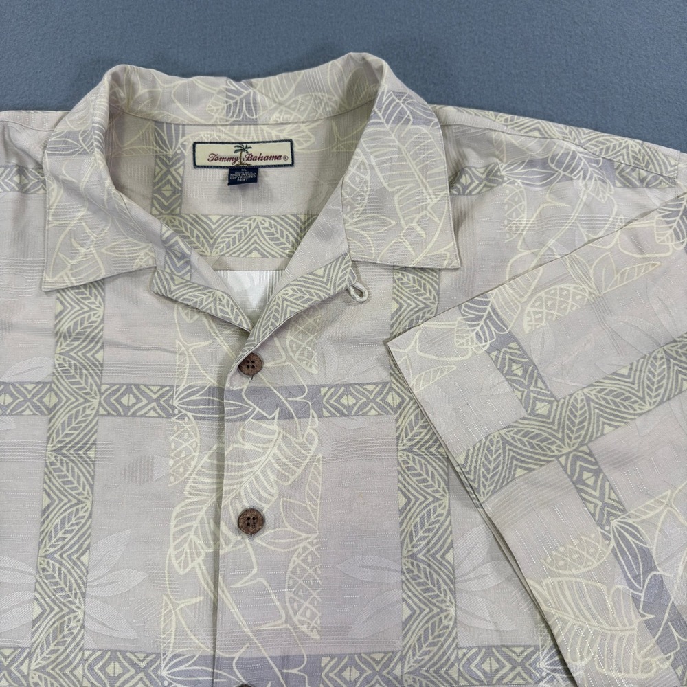 Tommy Bahama Mens XL Silk Camp Shirt Tropical Pineapple Tan Jacquard Button Down